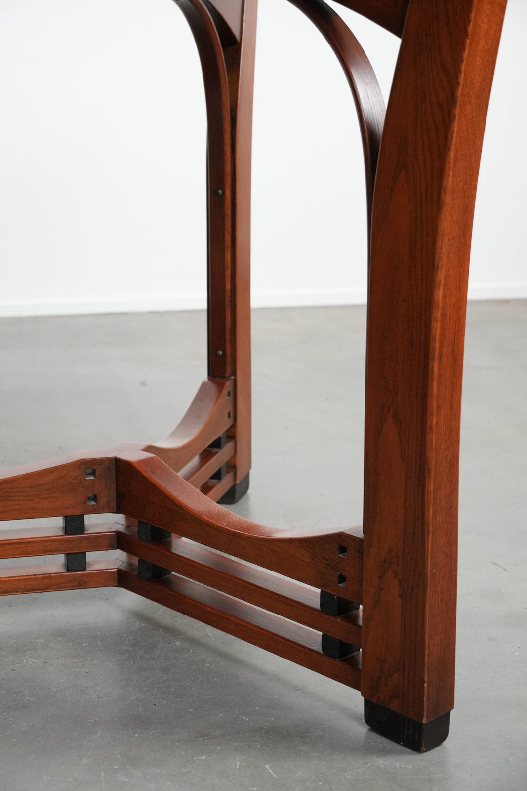 photo furniture Mooie Eettafel In Art Nouveau Stijl Voor 4 Tot 6 Personen, In Goede Staat