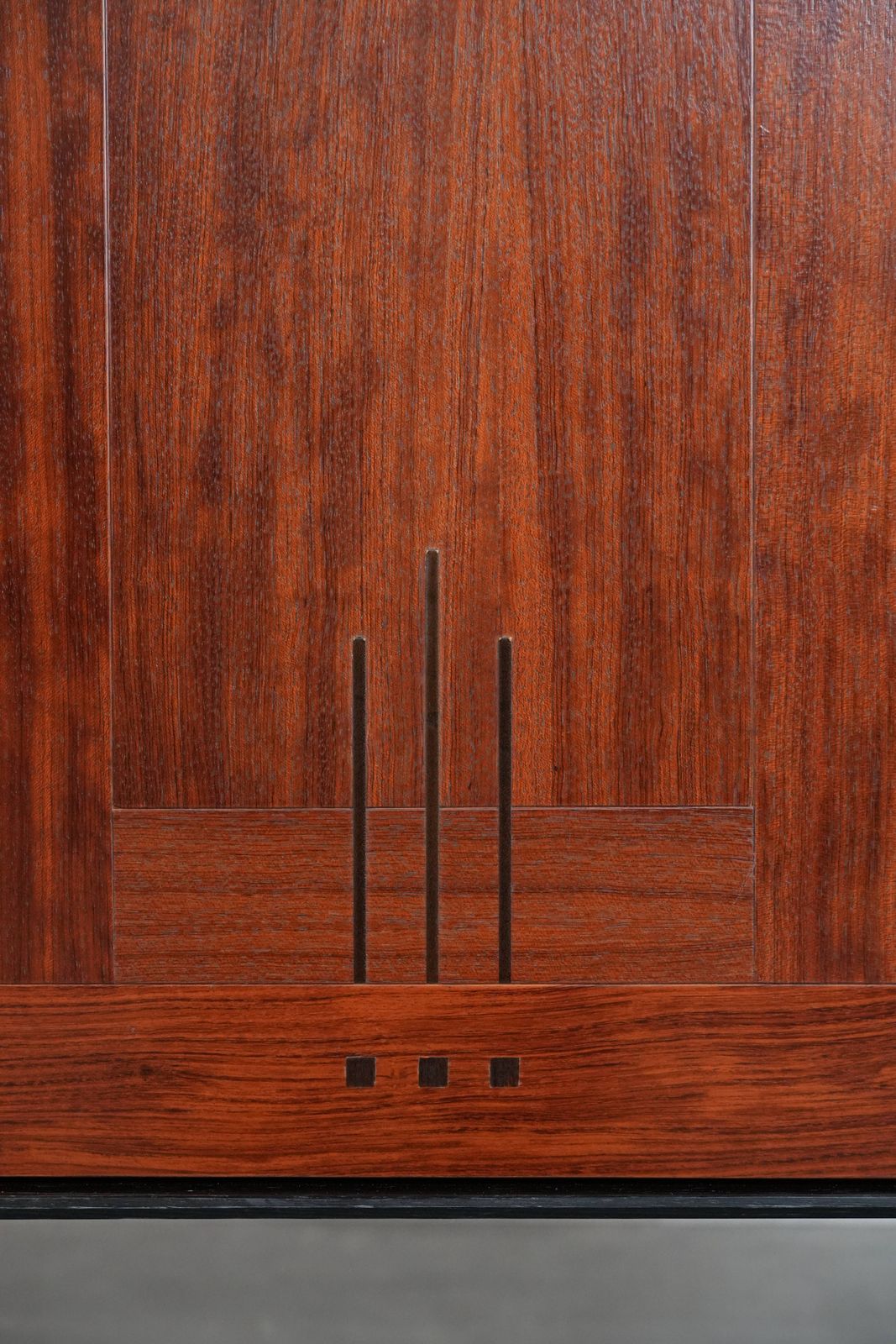 photo for sale Groot Art Deco Dressoir Van Schuitema – In Goede Staat