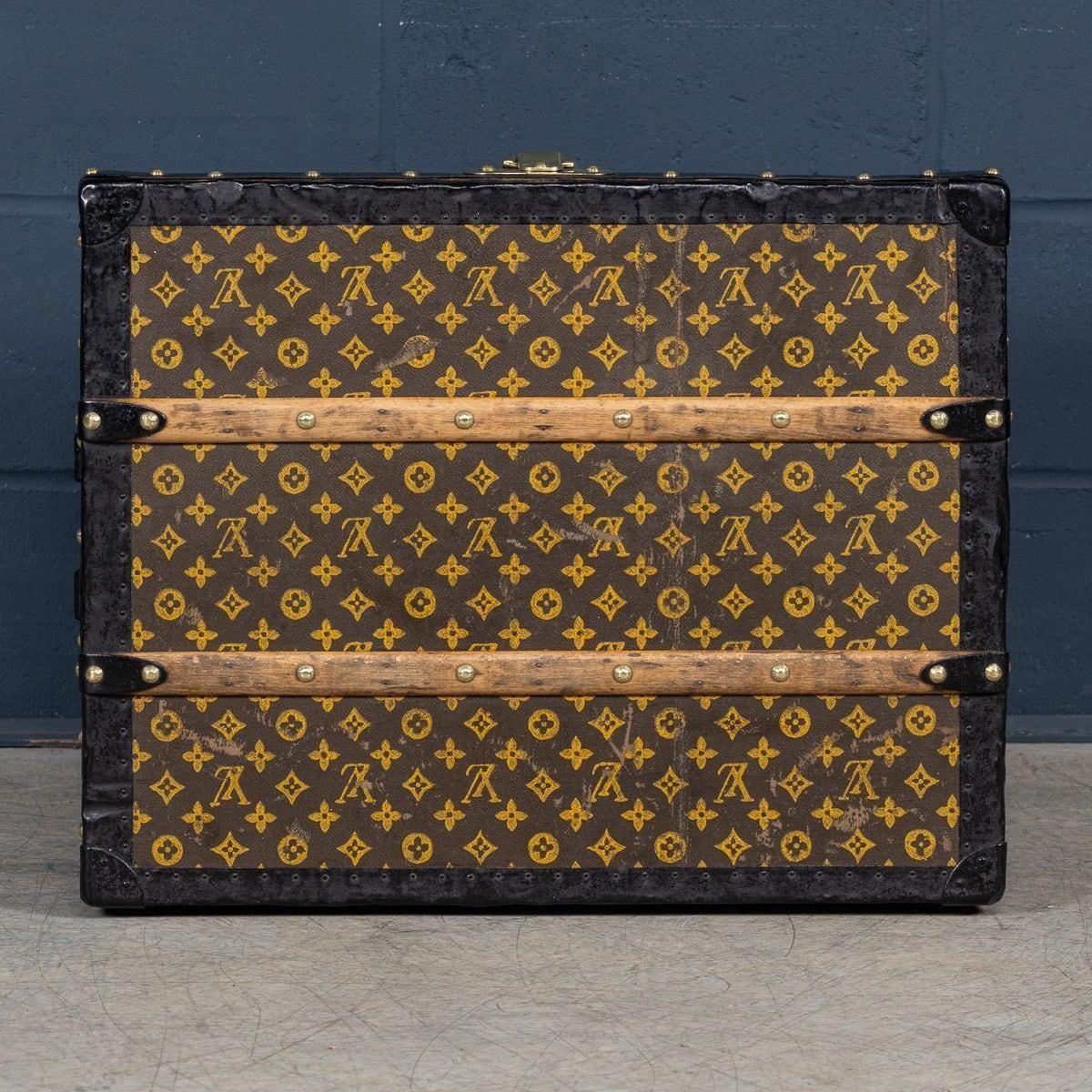 Antique 20th Century Louis Vuitton Trunk In Monogram Canvas, France C.1920 photo vintage