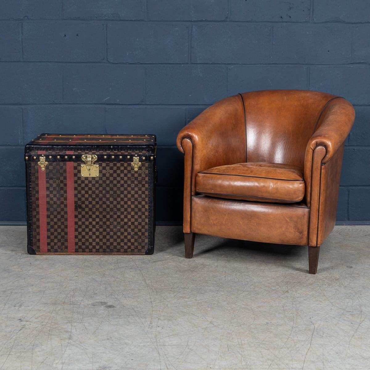 Louis Vuitton Hat Trunk, Damier Canvas & Black Leather, France, 1920 photo for sale