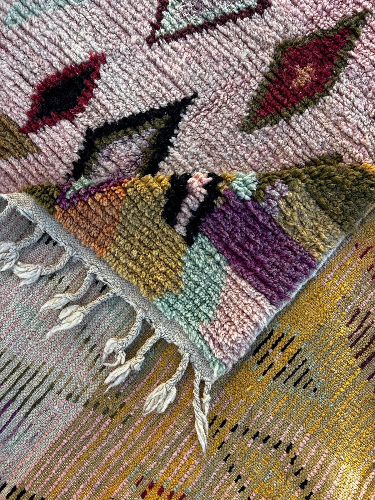 Modern Pink Berber Moroccan Rug 200x310cm – Handmade Wool Rug | Colorful Beni Ouarain Luxury Rug | Boho Chic Rug photo Textiles