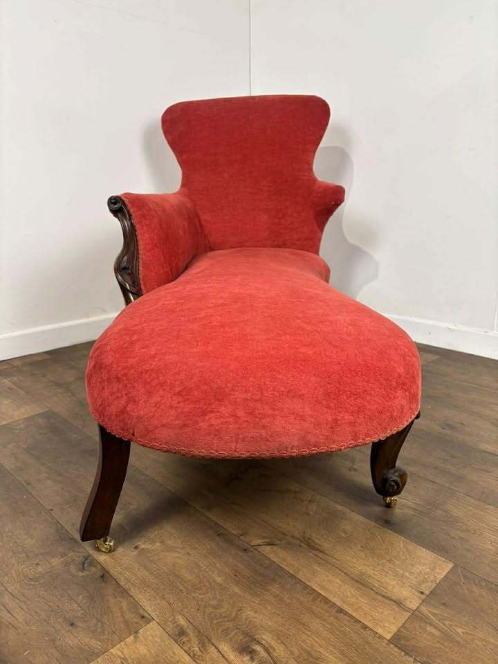 Victorian Mahogany Framed Chaise Longue photo vintage