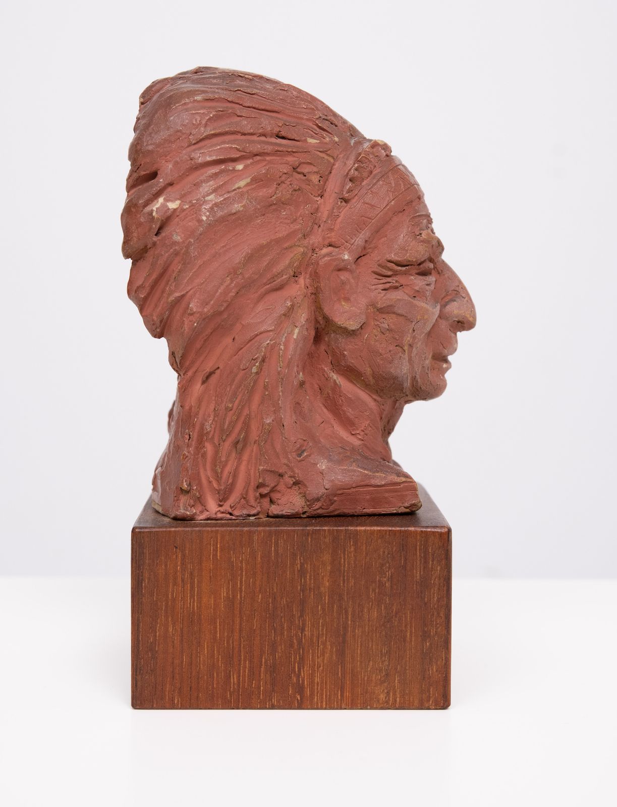 photo for sale Klein Terracotta Indiaas Borstbeeld, Ca. Jaren 1960