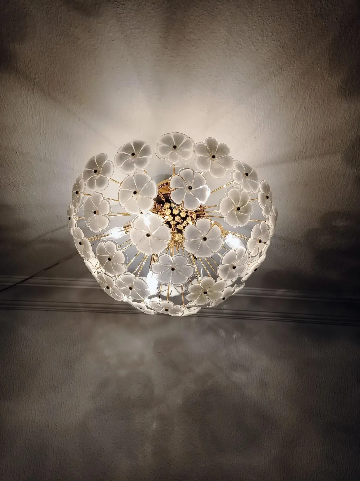 1980s Murano White Sputnik Calla Lily Light Chandelier photo 1295.0