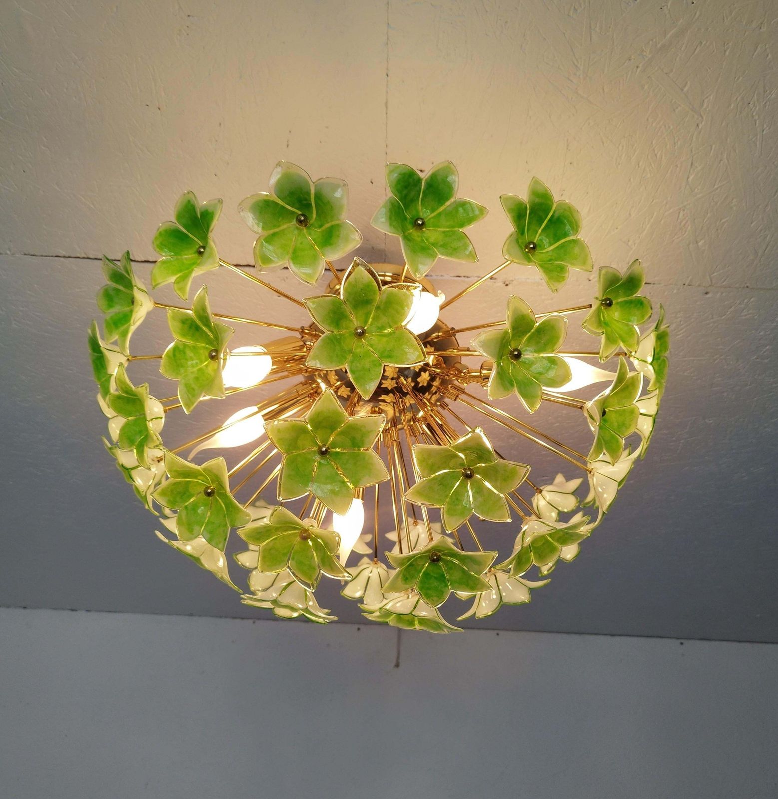 1395.0 Green Floral Sputnik Flush Mount Chandelier 1980s Glass Flowers photo