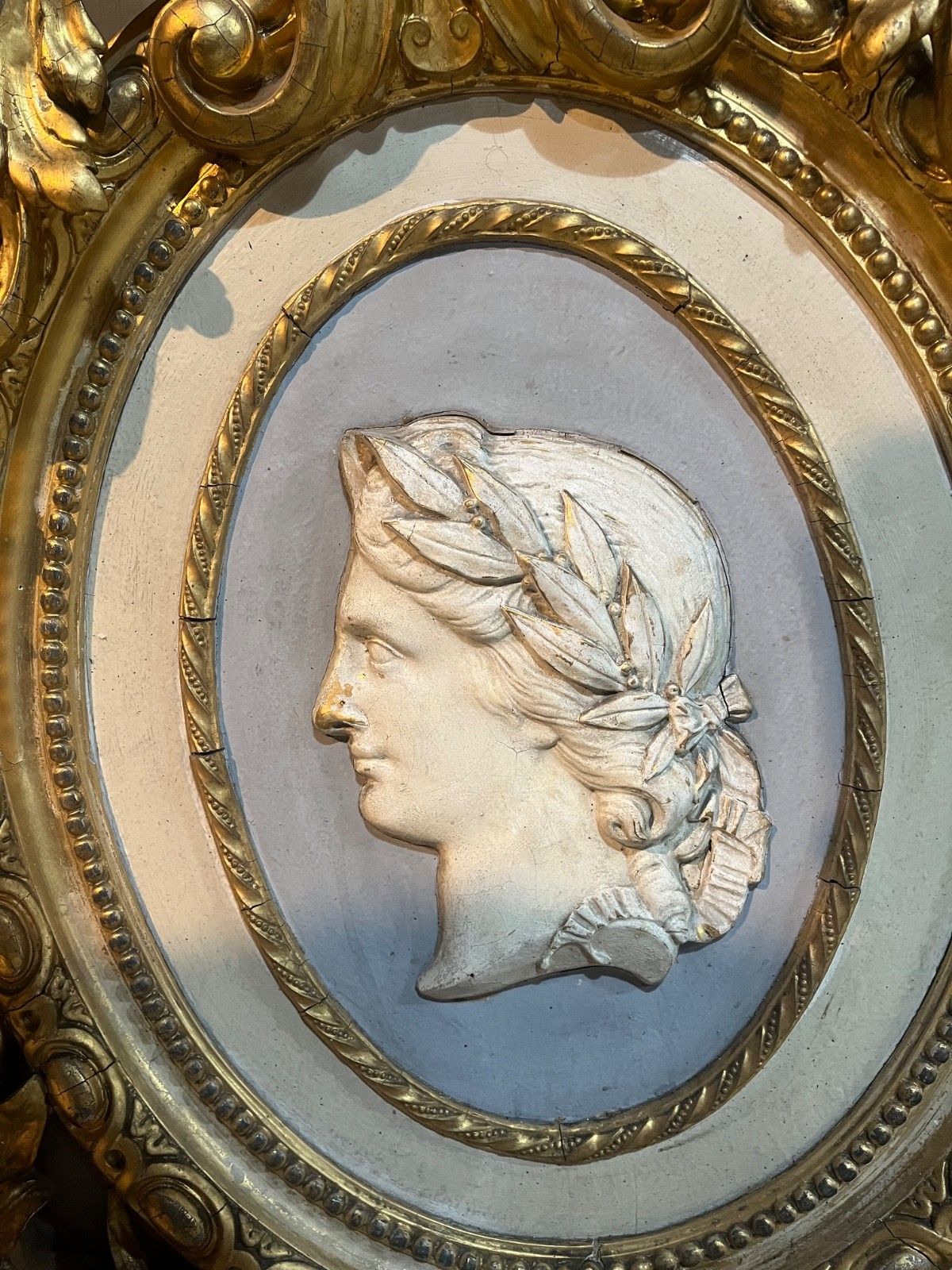 Antique Pediment Gilded Carved Wood With Plaster/Gesso Insert 1800’s photo vinterior