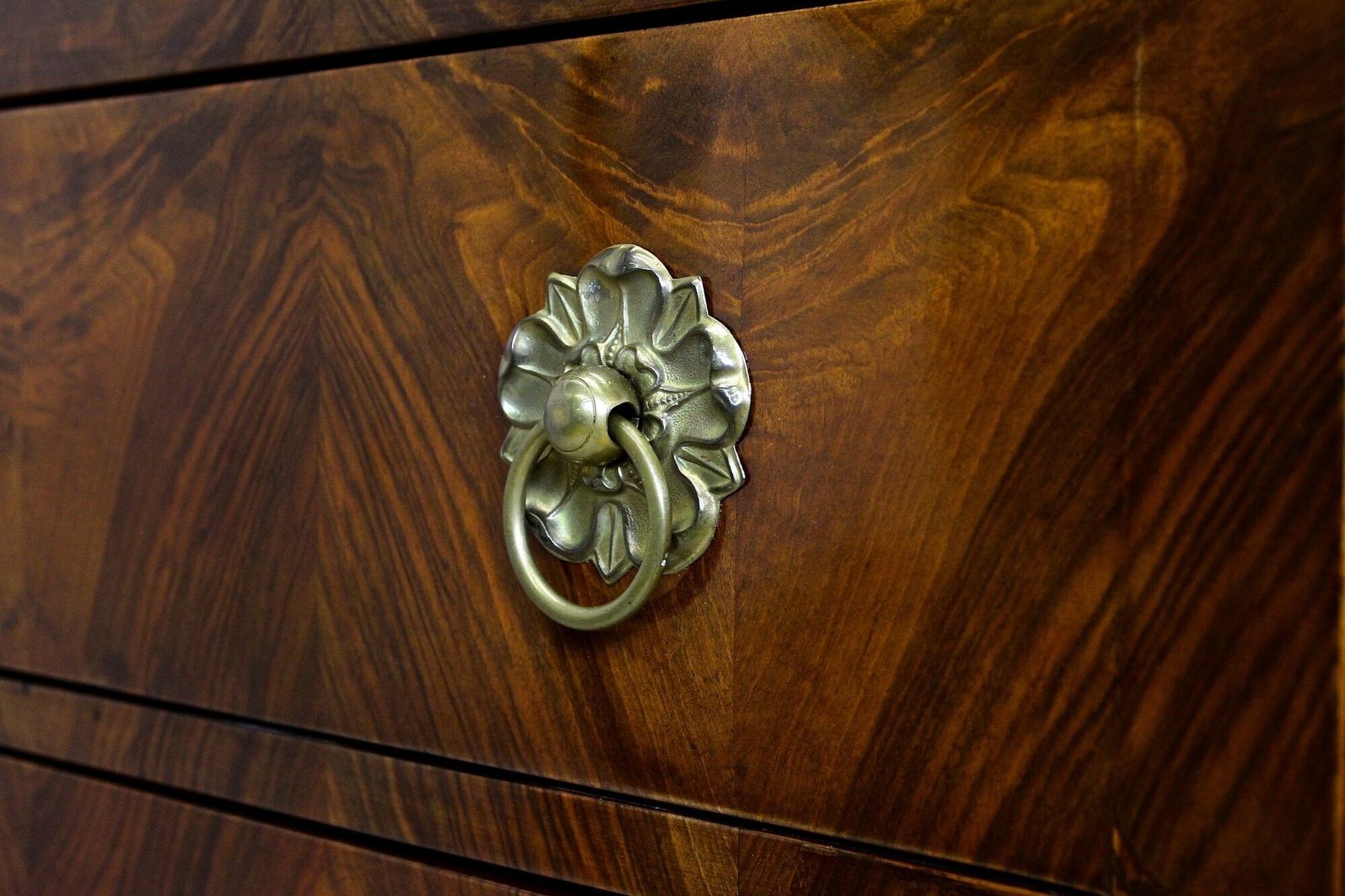 photo vinterior 19th Century Biedermeier Chest Of Drawers/ Secretary, Nutwood, At Ca. 1830