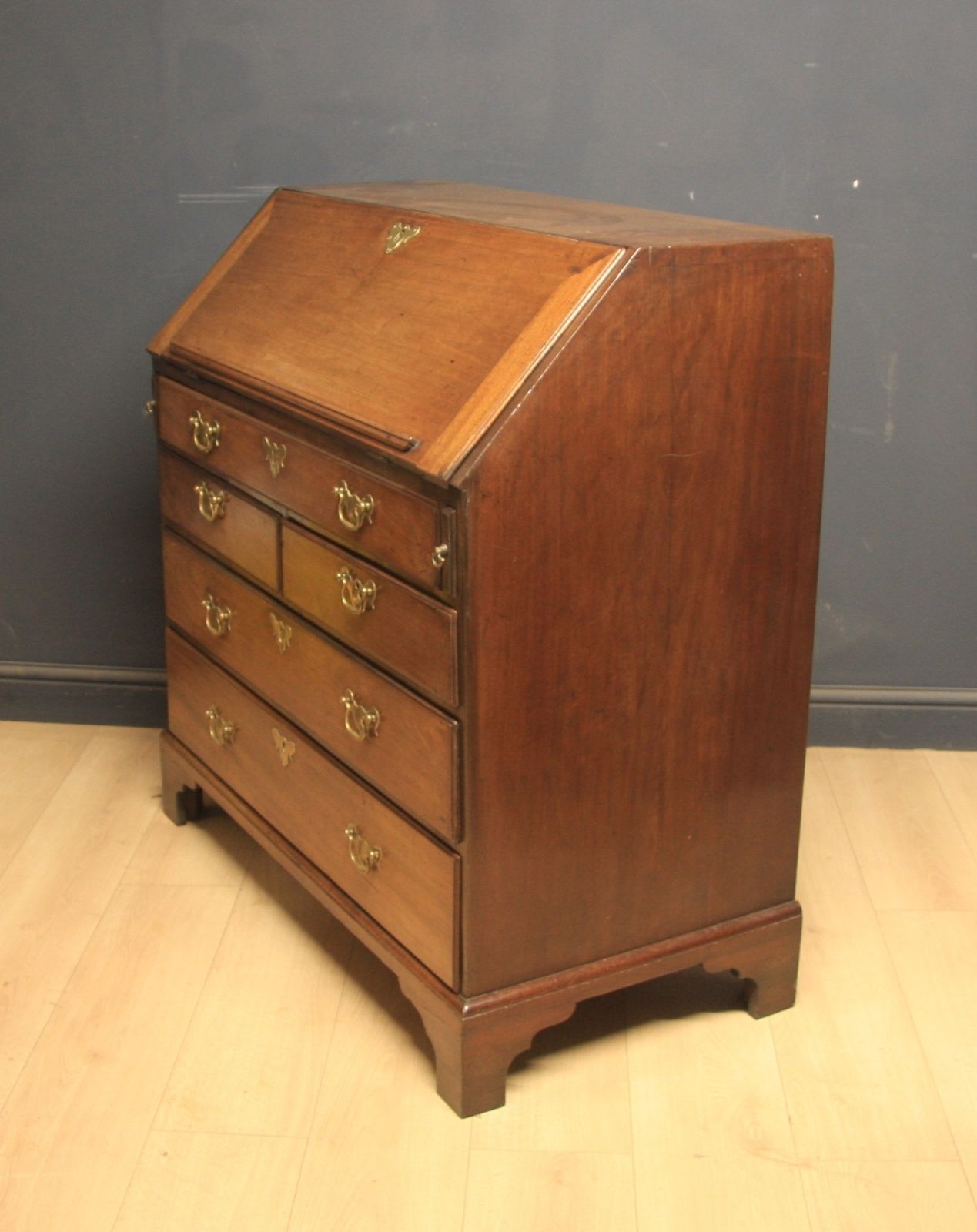Georgian Mahogany Bureau photo vinterior