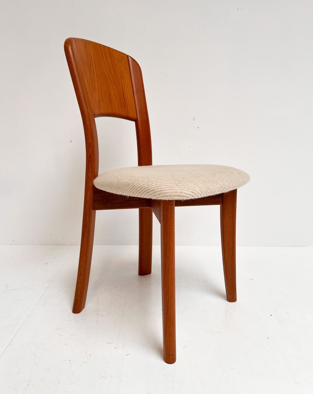 Set Of 4 Danish Design Chairs By Gramrode From The 1970s photo vinterior