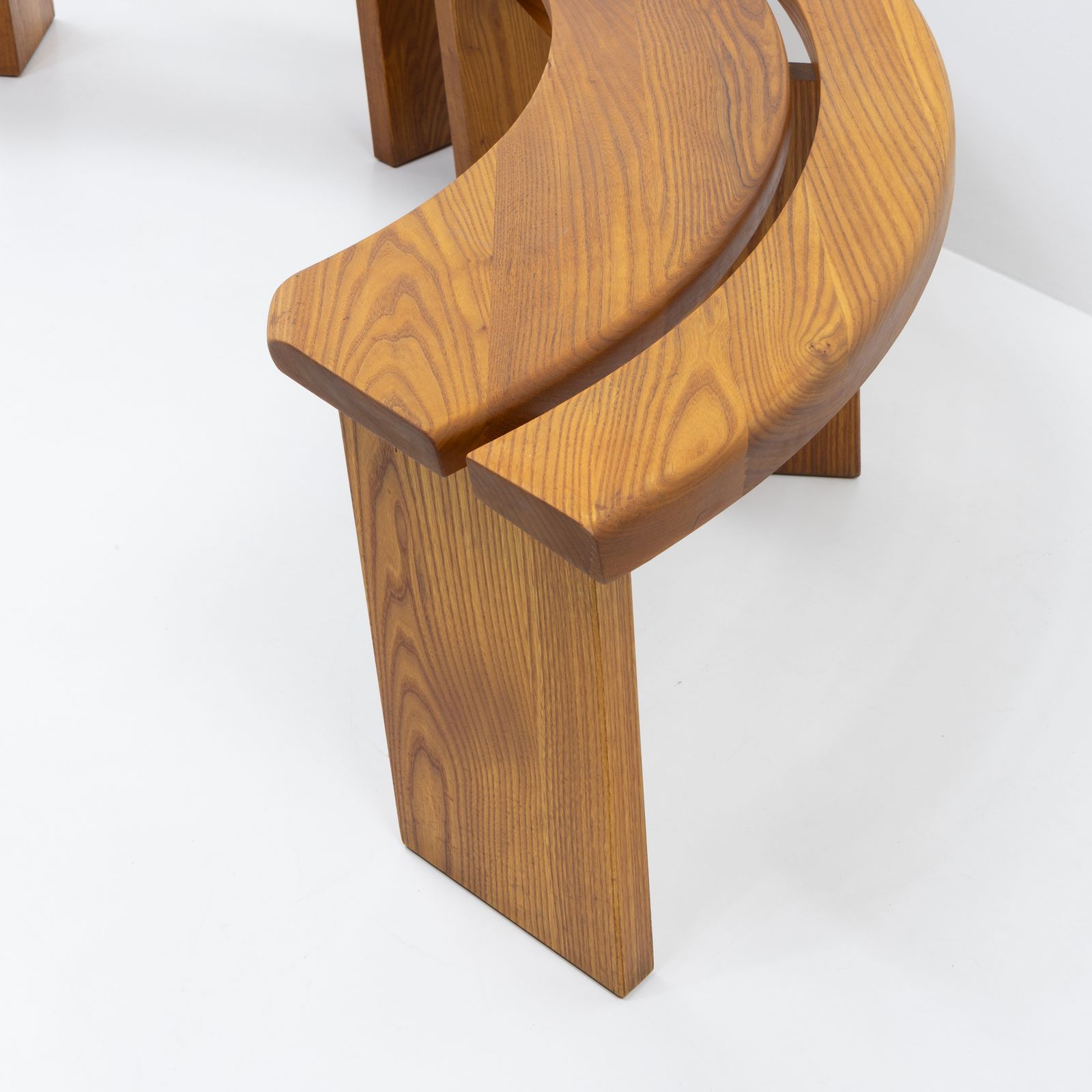 French Original Design Classic S38 Curved Benches In Elm From Pierre Chapo, 1980s, Set Of 2 photo 2800.0
