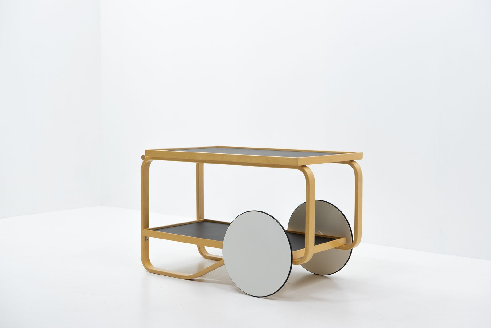 Alvar Aalto Serving Trolley 901, Artek Finland photo for sale