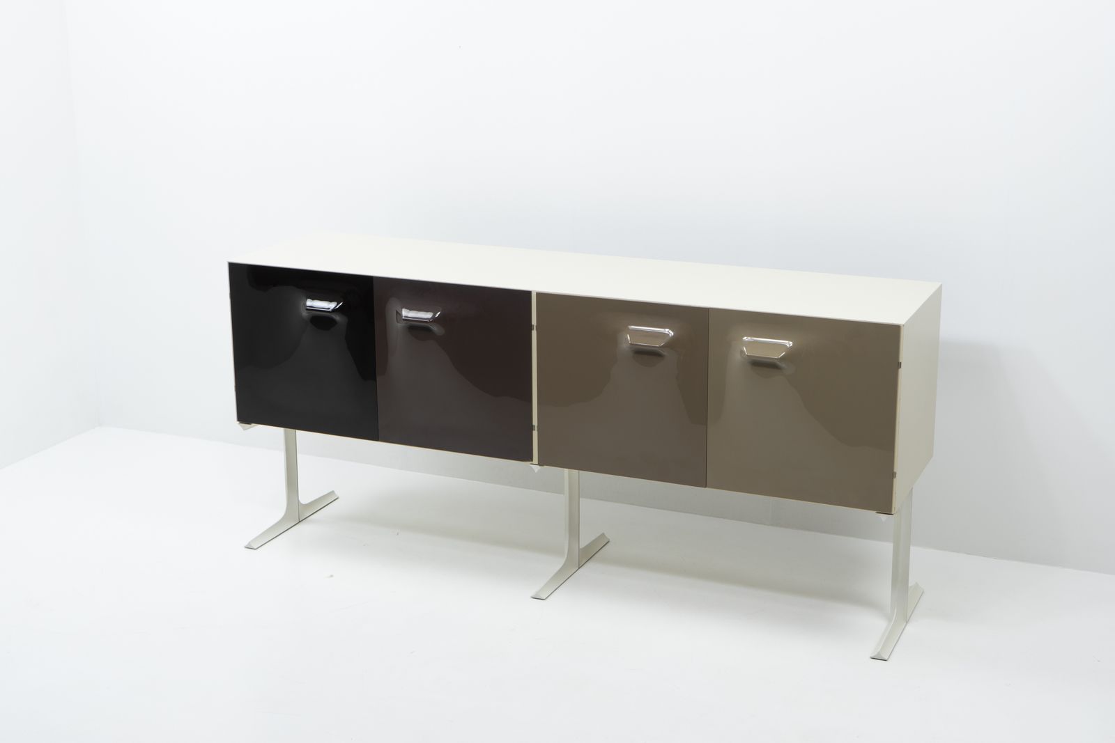 Df 2000 Sideboard, Raymond Loewy For Doubinsky Frères, France, 1960s photo 8300.0