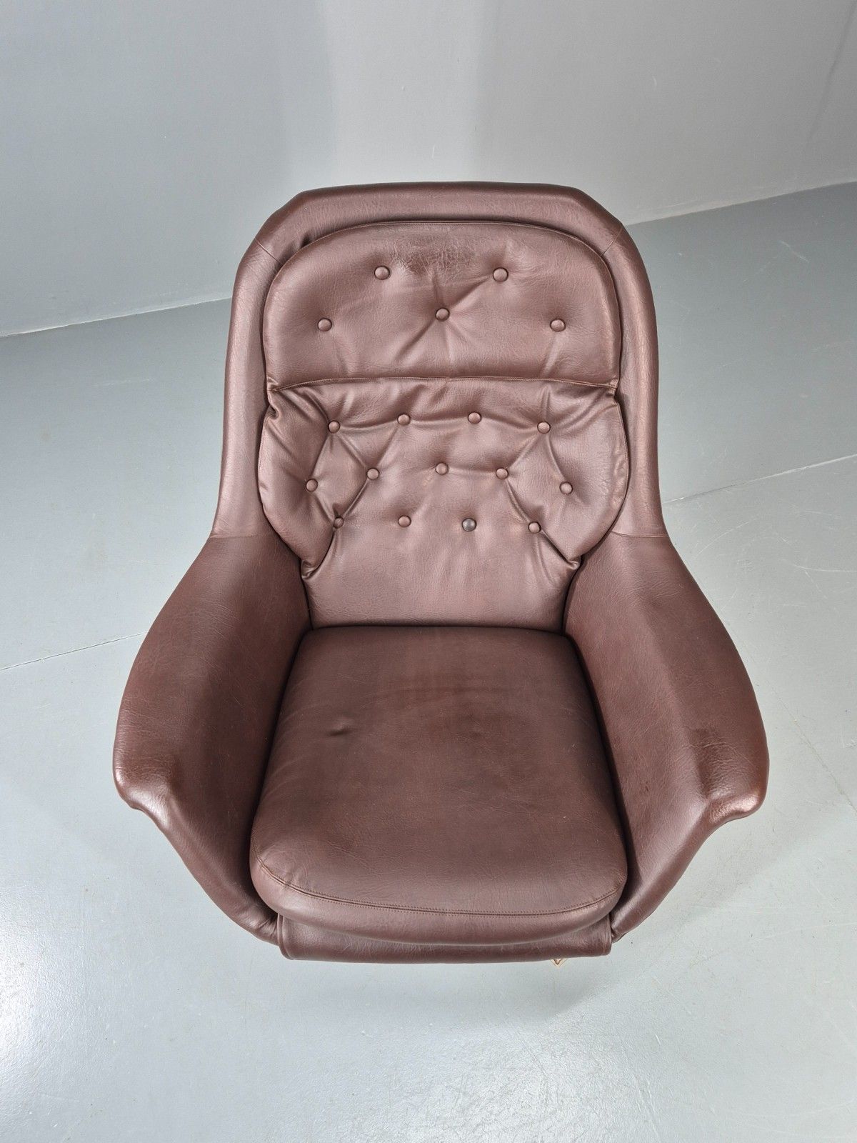 Retro Swivel Bucket Chair 1970s Denmark Brown Vinyl Mid Century Eb11415 Mswi photo for sale