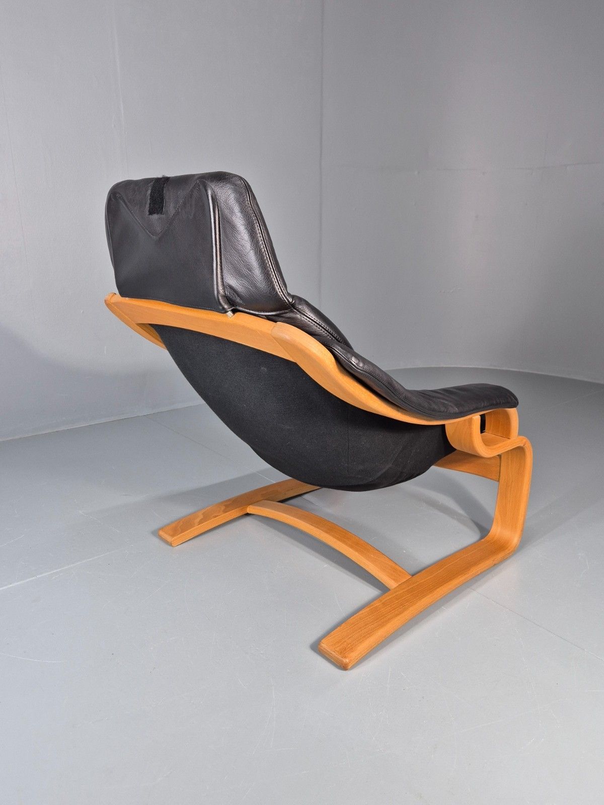 photo for sale Skippers Apollo Leather Lounge Chair Bentwood Frame 1980s Retro Mcm Eb11290 Mben