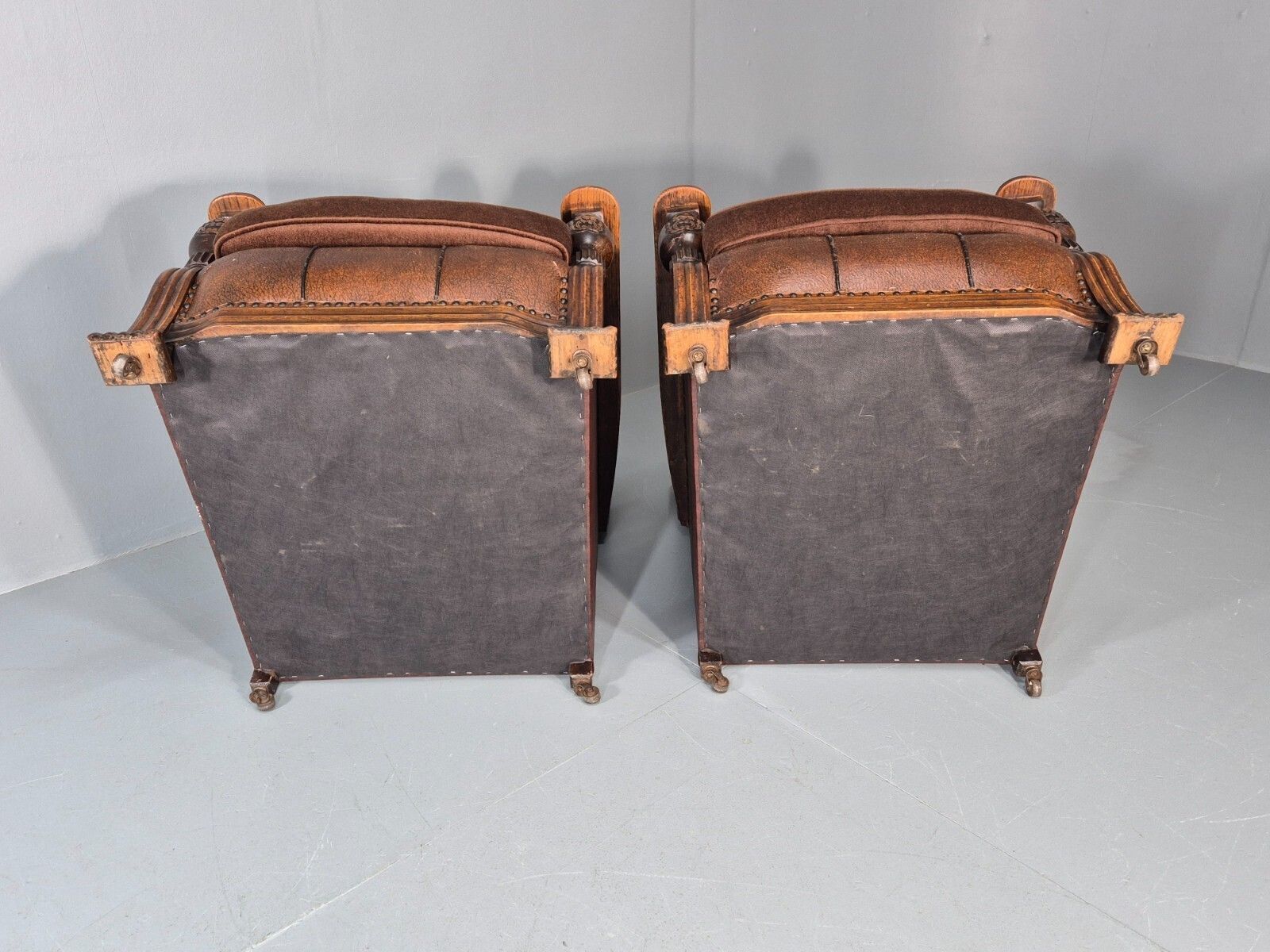 photo furniture 2 Edwardian Lounge Chairs Baroque Oak Frame Rexine And Velour Eb11264 Vlea
