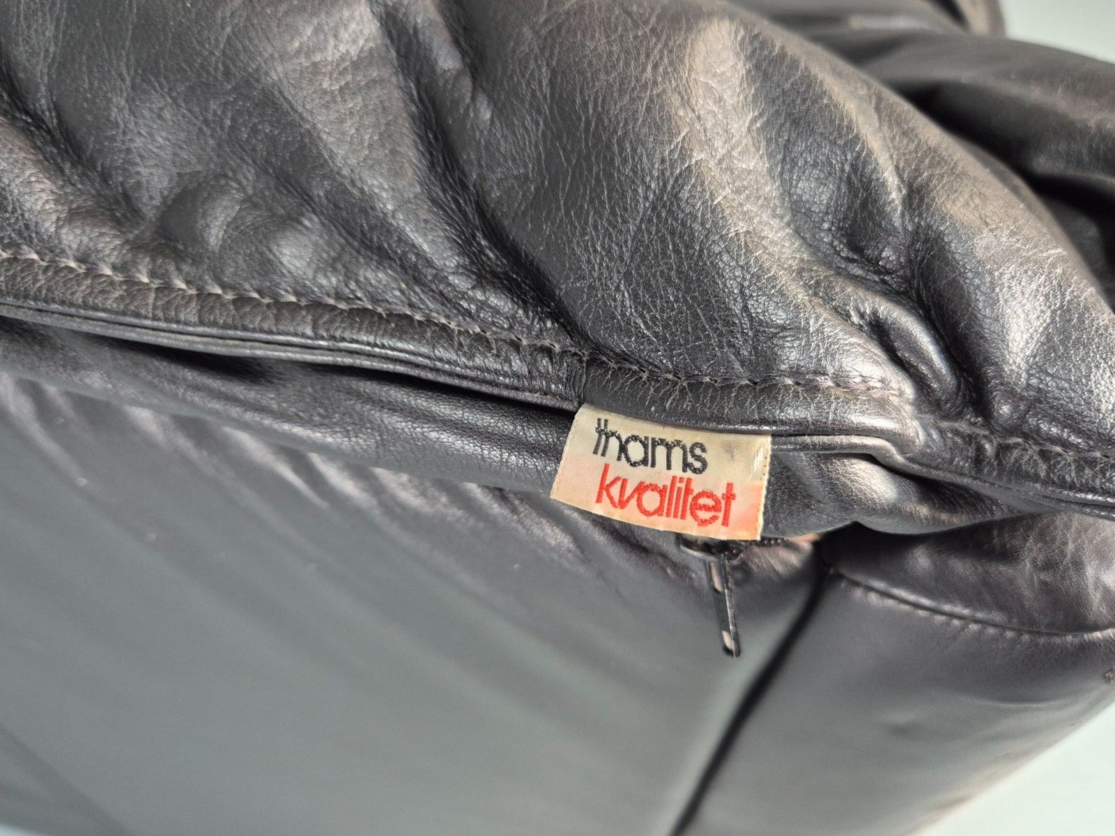 photo for sale Vintage Thams Two Seater Sofa Black Leather 1980s Retro  Eb11254 M2ss