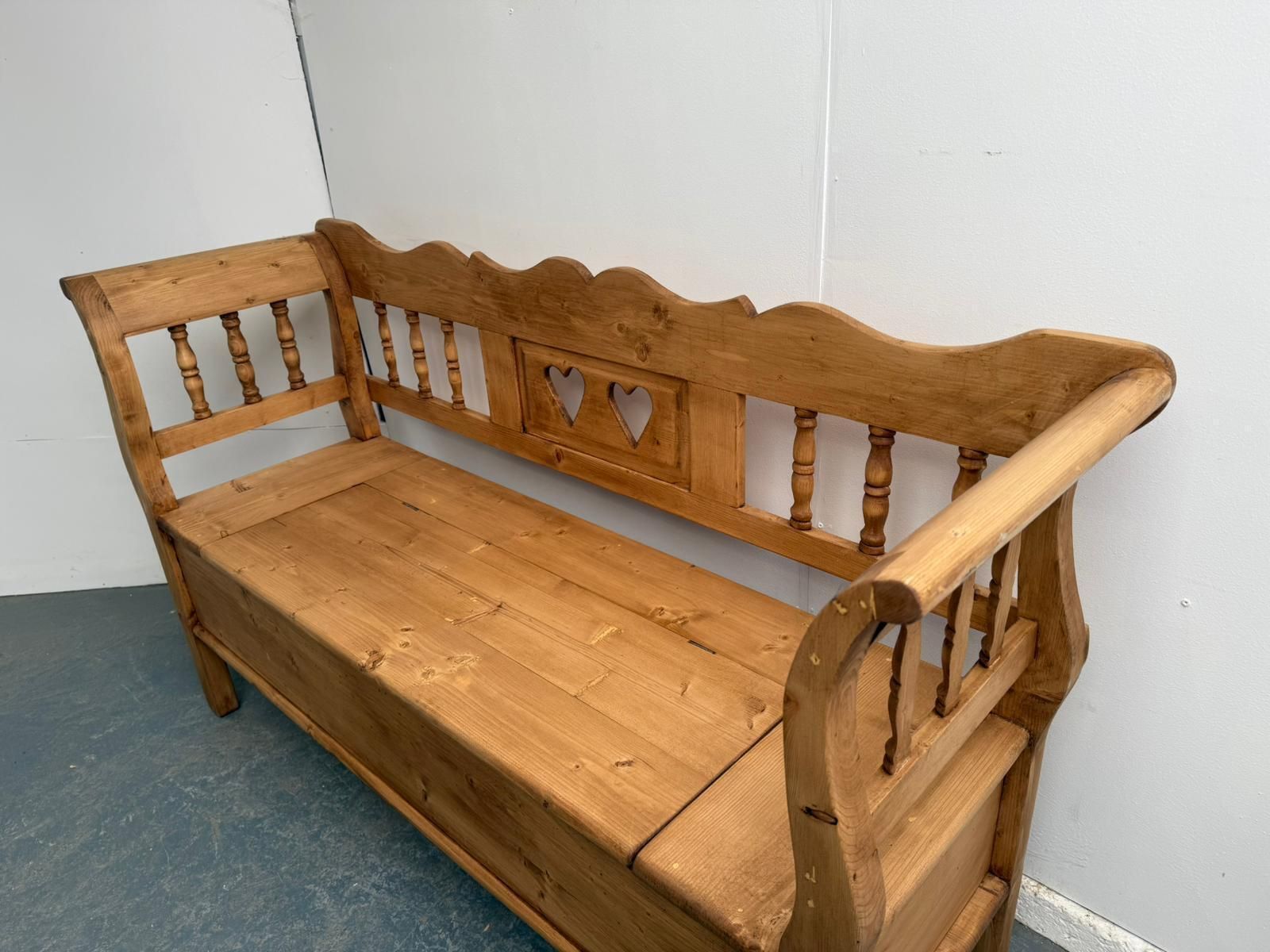 A Superbly Waxed Antique Pine Heart 2/3 Seater Bench photo 545.0