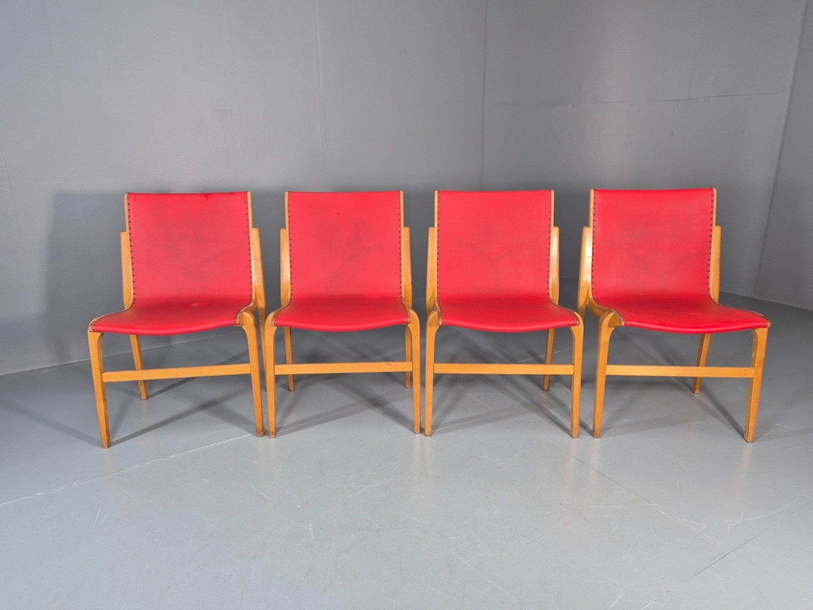 4 Stacking Lounge Chairs 1950s Swedish Red Beech Mid Century Retro Eb11102 Mdin photo Furniture