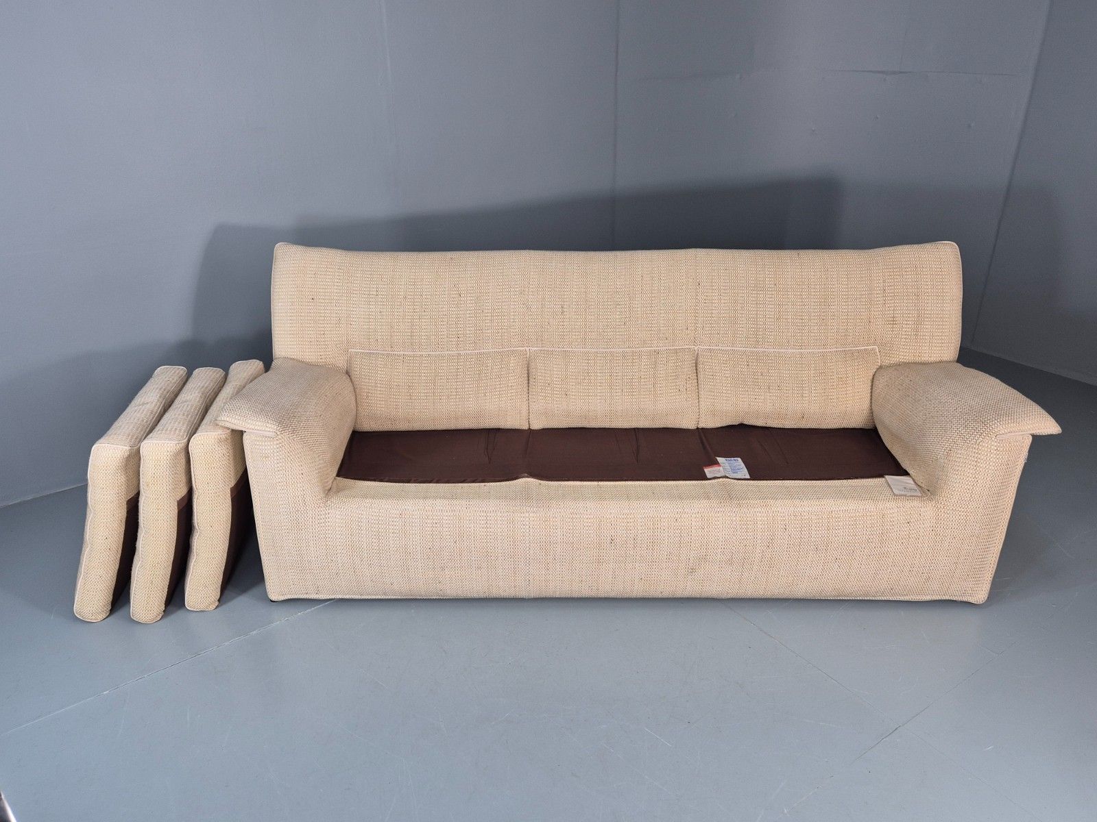 Afra And Tobia Scarpa For B And B Italia Three Seater Lauriana 80s Eb11005 V3ss photo vintage
