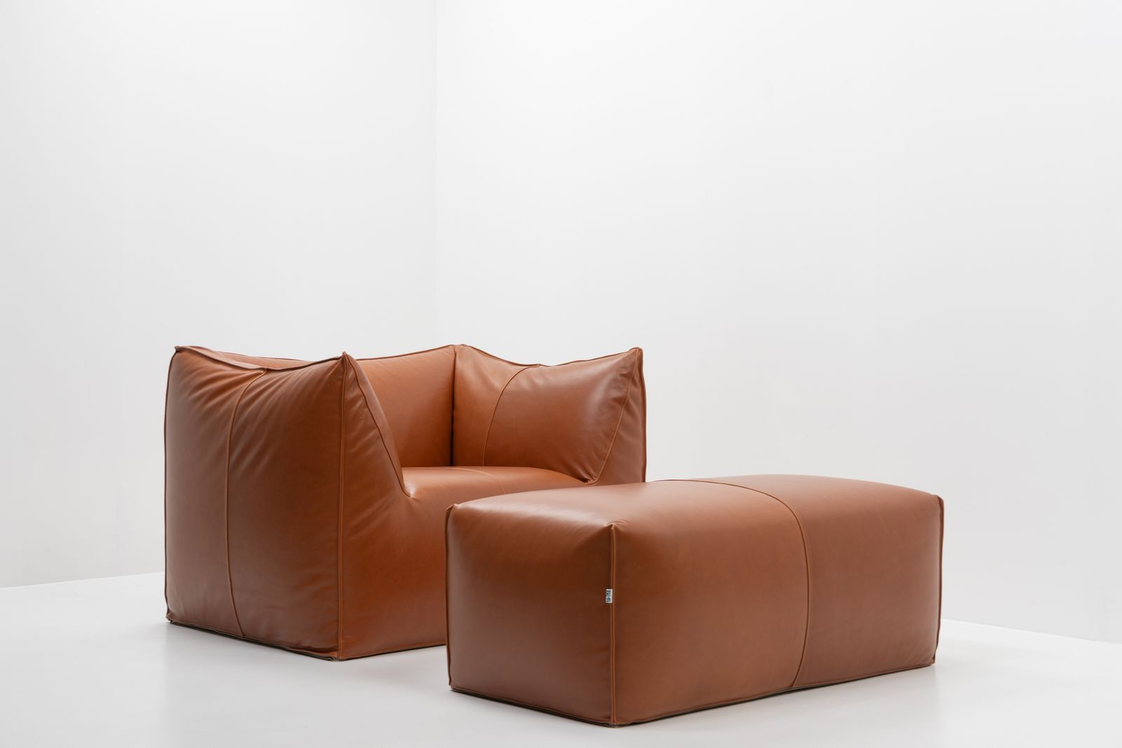 Mario Bellini, Le Bambole Lounge Chair & Ottoman For B&B Italia photo Furniture