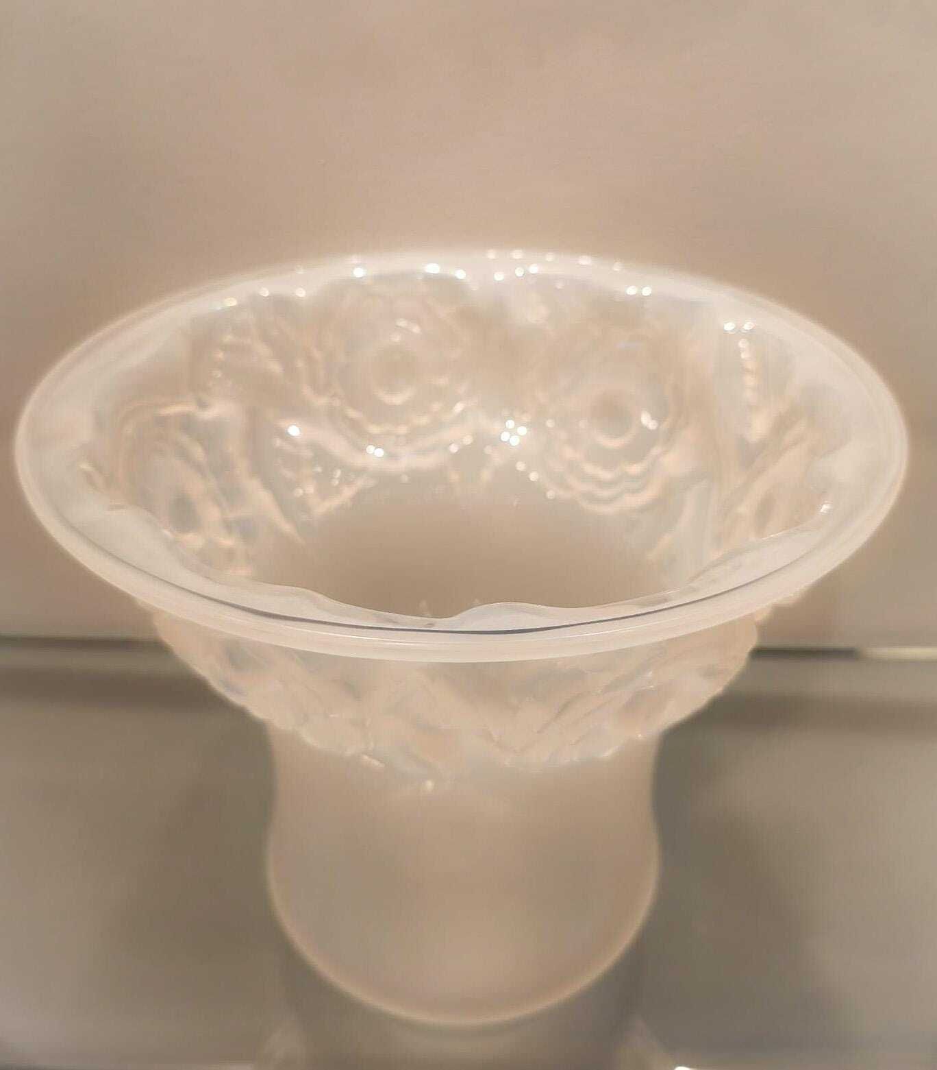 Rene Lalique France White Glass Vase Orleans 1930 photo vintage