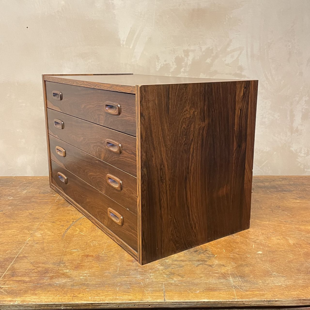 photo furniture Danish 4 Drawer Rosewood Chest Of Drawers