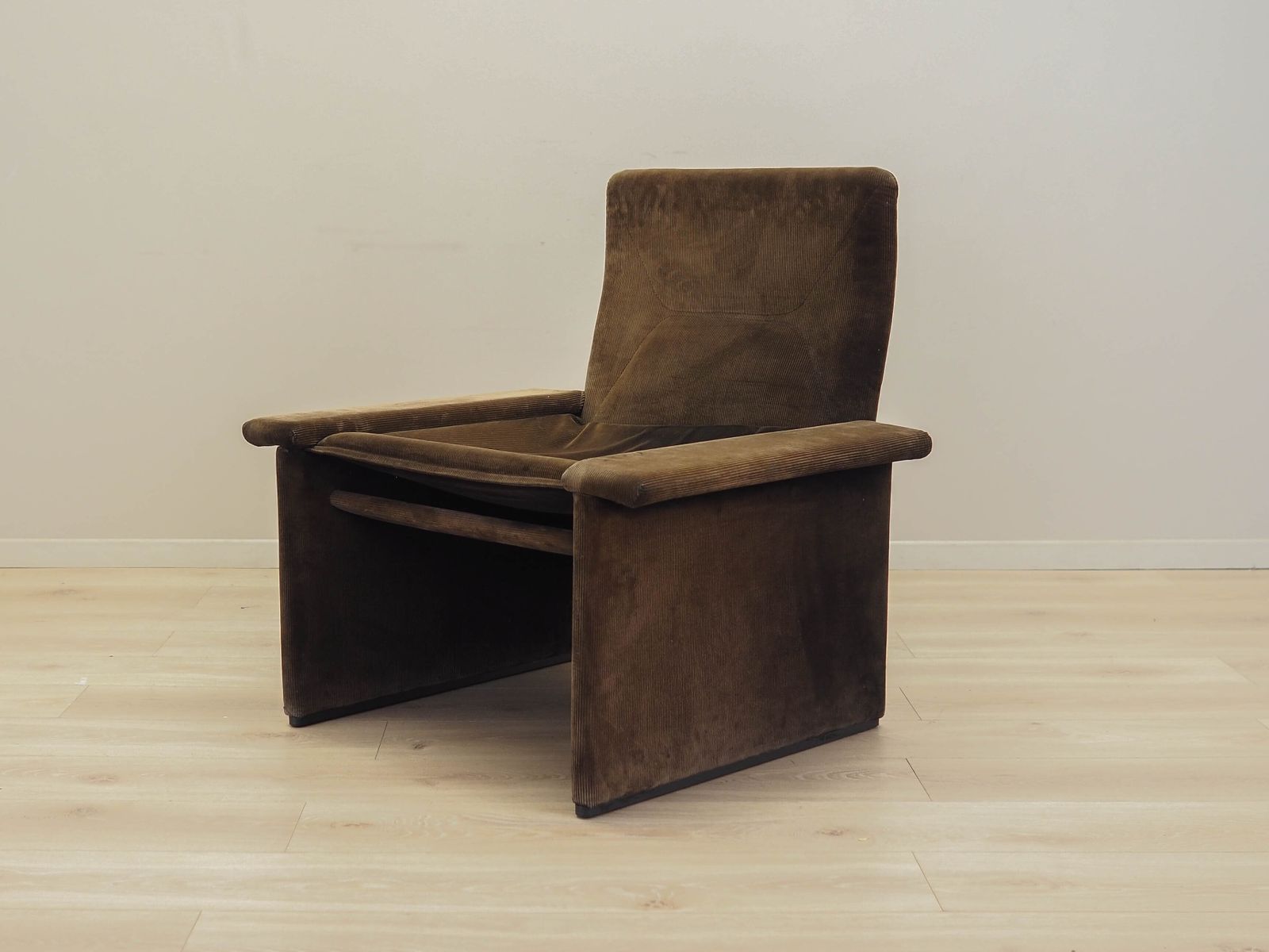 Corduroy Armchair, Italian Design, 1970s, Production: Italy photo Furniture