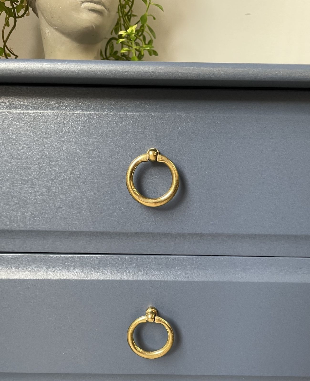 Stag Minstrel Pair (2) Of 4 Drawer Bedsides Painted Royal Sapphire (Blue) photo 645.0