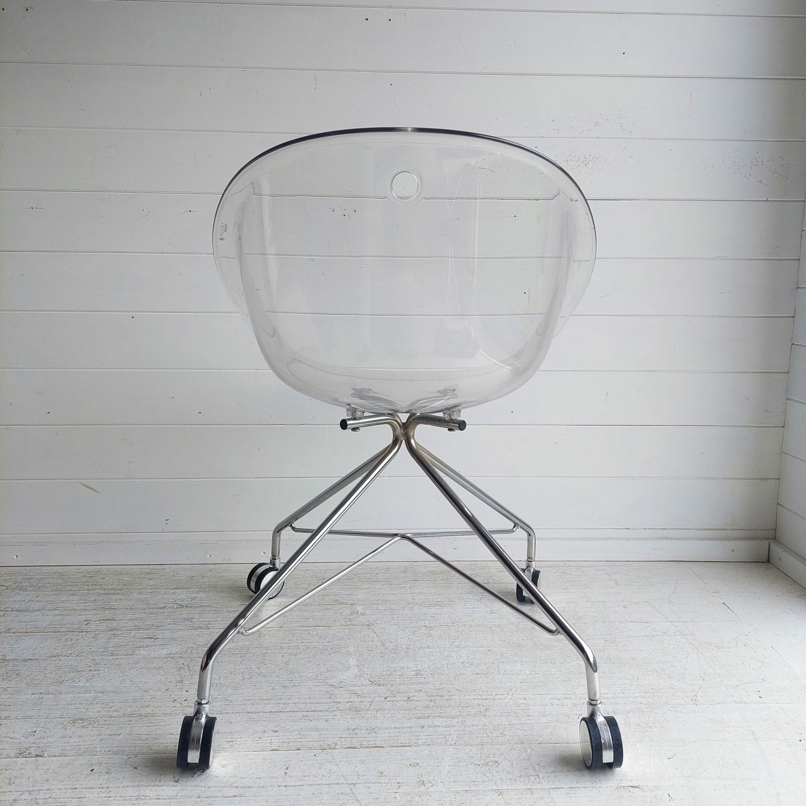 photo vintage Postmodern Pedrali Gliss 968 Rolling Chair Italian Mid Century 1950s/60s Transparent  Office Chair 2000s