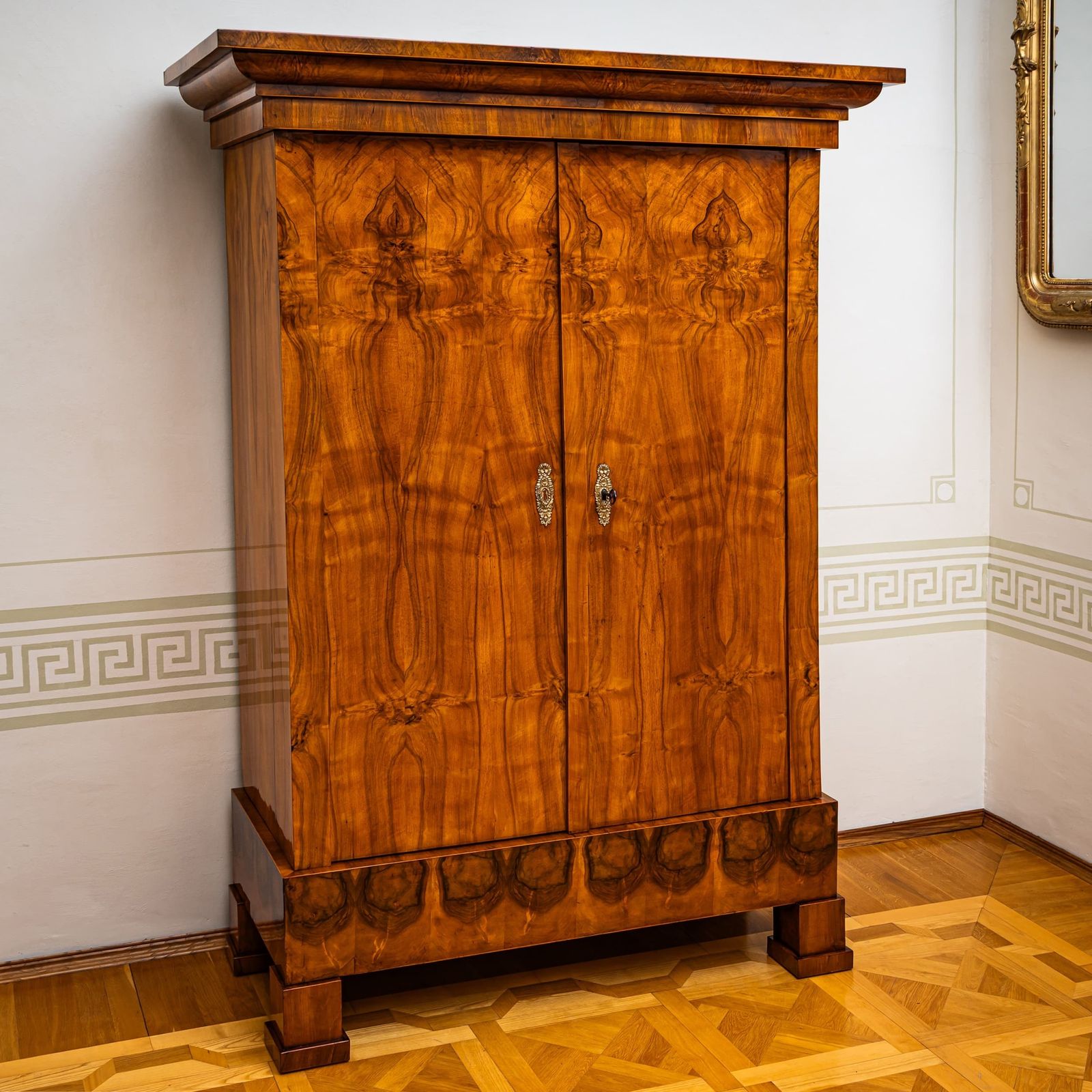Biedermeier Wardrobe, Circa 1825 photo 6500.0