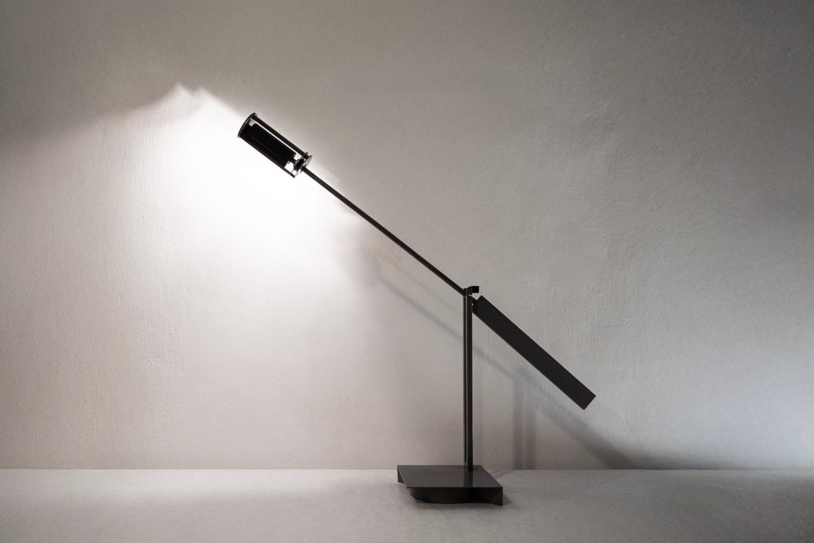 Gyros Tafellamp Van Emmanuelle Colboc Voor Artemide, Jaren 1980 photo furniture