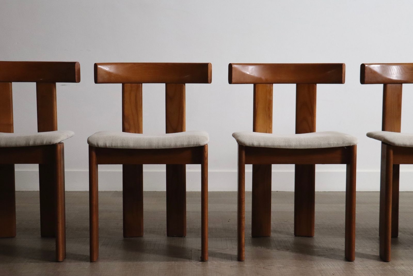 photo for sale Set Van 6 Eetkamerstoelen Van Luigi Vaghi Voor Former, Italië, Ca. Jaren 1960