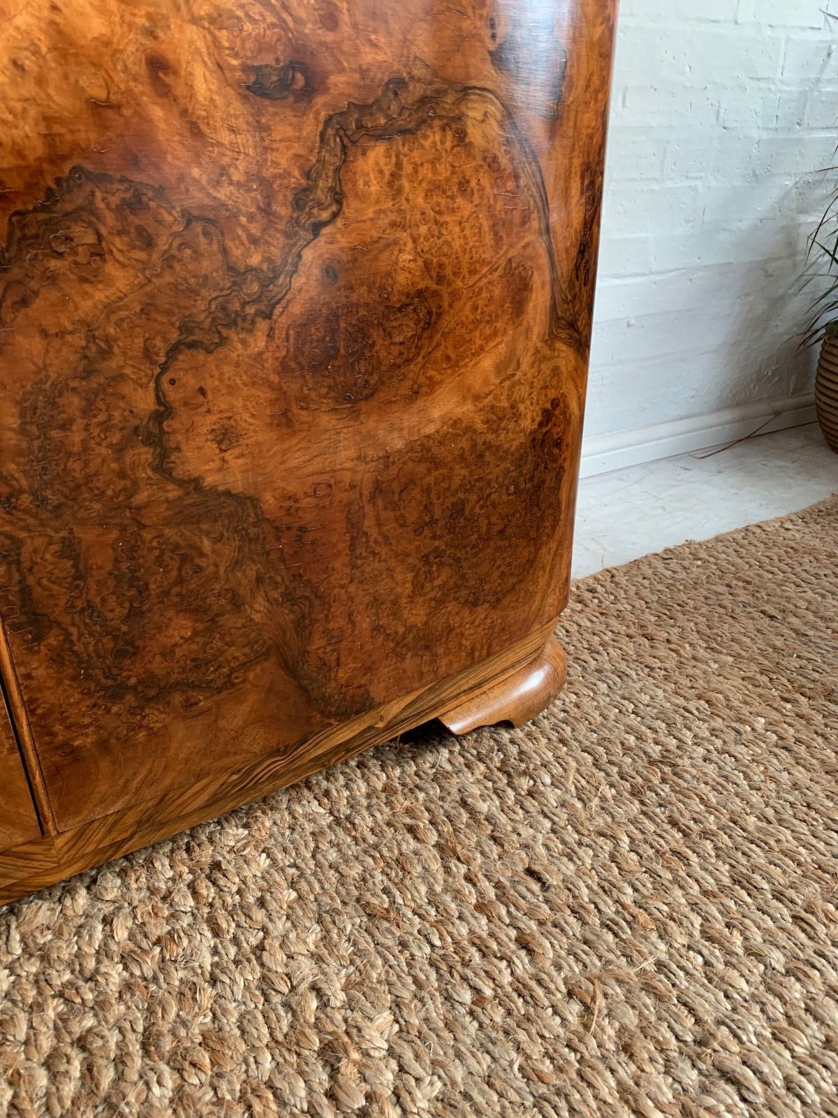 Art Deco Double Wardrobe – Burr Walnut Veneer photo vintage