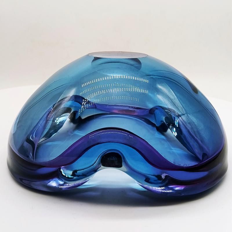 photo furniture 1960s Big Ashtray Or Catch All In Murano Glass By Flavio Poli For Seguso. 16cm. Made In Italy.