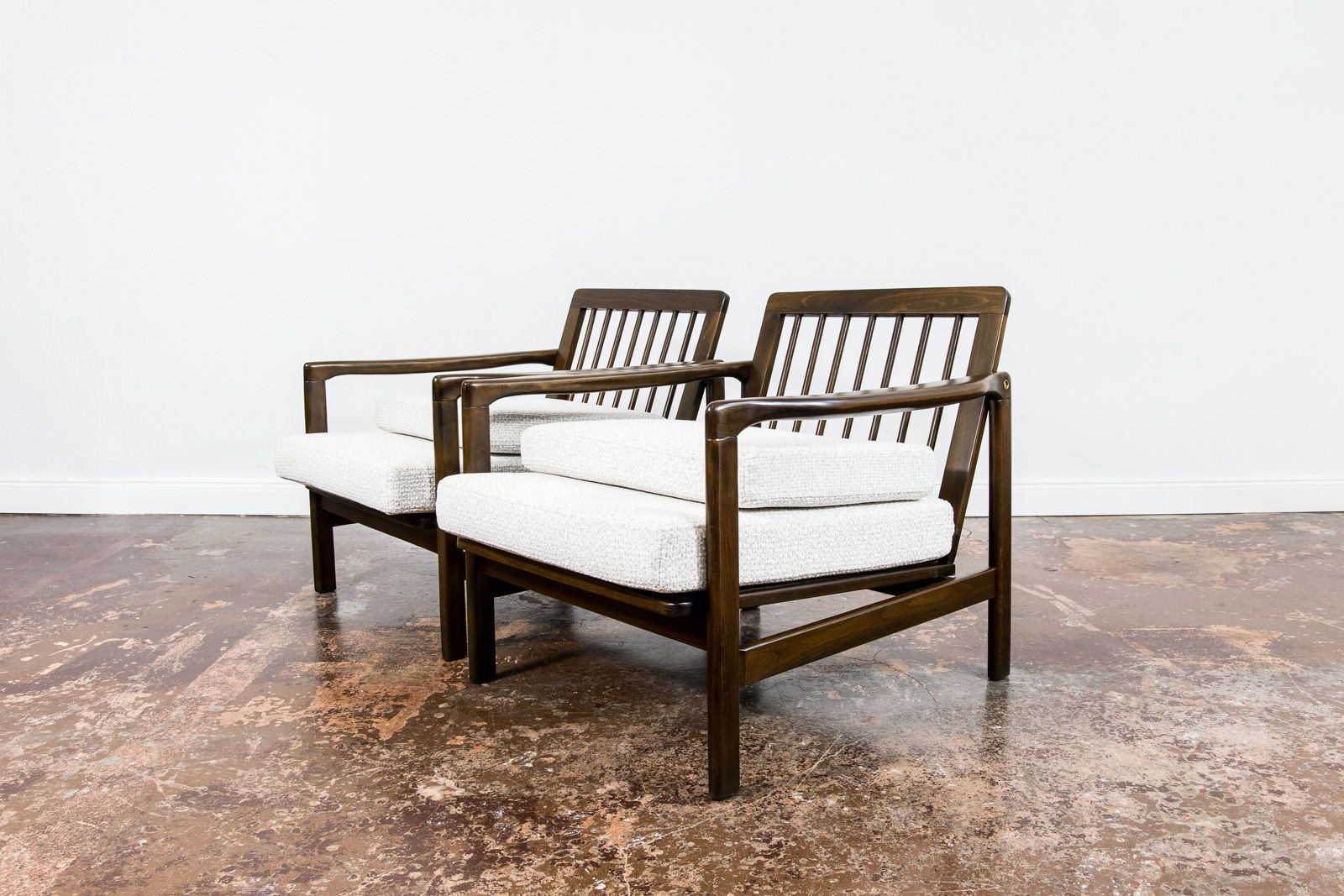 Mid Century Modern Armchairs By Zenon Bączyk, 1960's, Set Of 2 photo vinterior