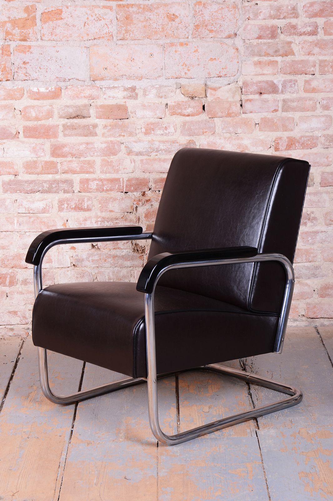 Restored Bauhaus Armchair, By Hynek Gottwald, Chrome, Leather, Czech, 1930s photo furniture