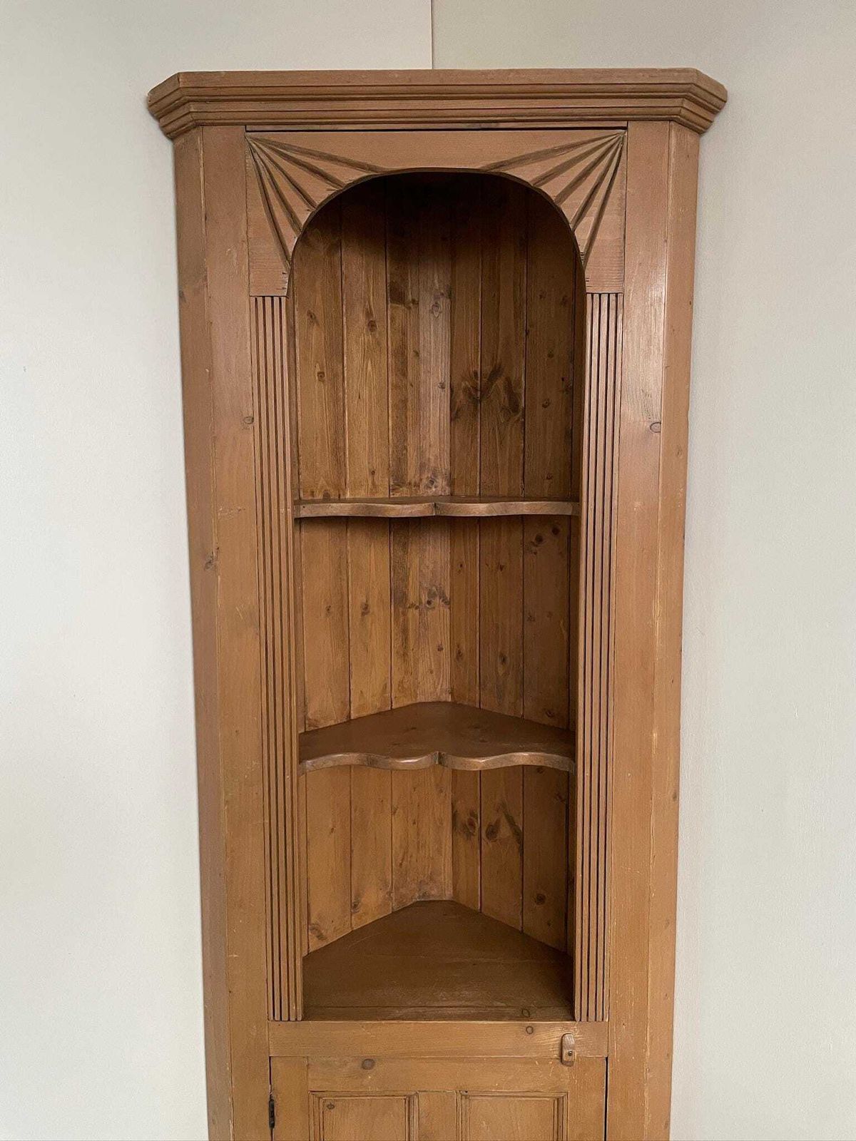 Vintage Wooden Arts Crafts Style Pine Corner Cabinet Unit Shelving photo buy
