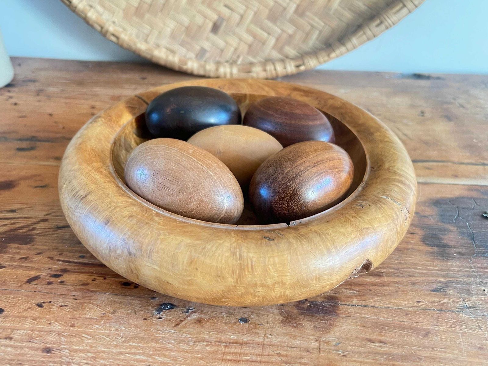 photo vinterior Roger Marwood Signed Burr Oak Bowl & 5 Numbered Specimen Eggs   English Oak, Ebony, Boxwood, Mahogany, Walnut   British Studio Woodturning