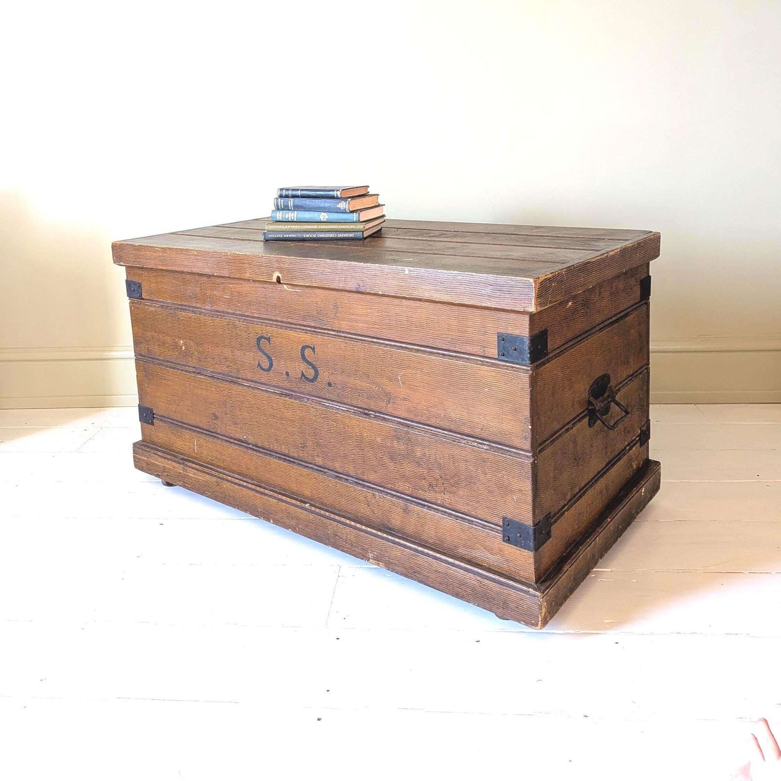 photo furniture An Antique Painted Pine Chest Or Blanket Box In Original 'Faux Wood' Oak Paint Finish
