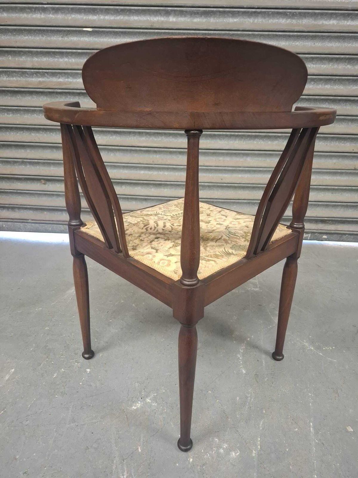 Edwardian Inlaid Mahogany Corner Chair photo 103.0