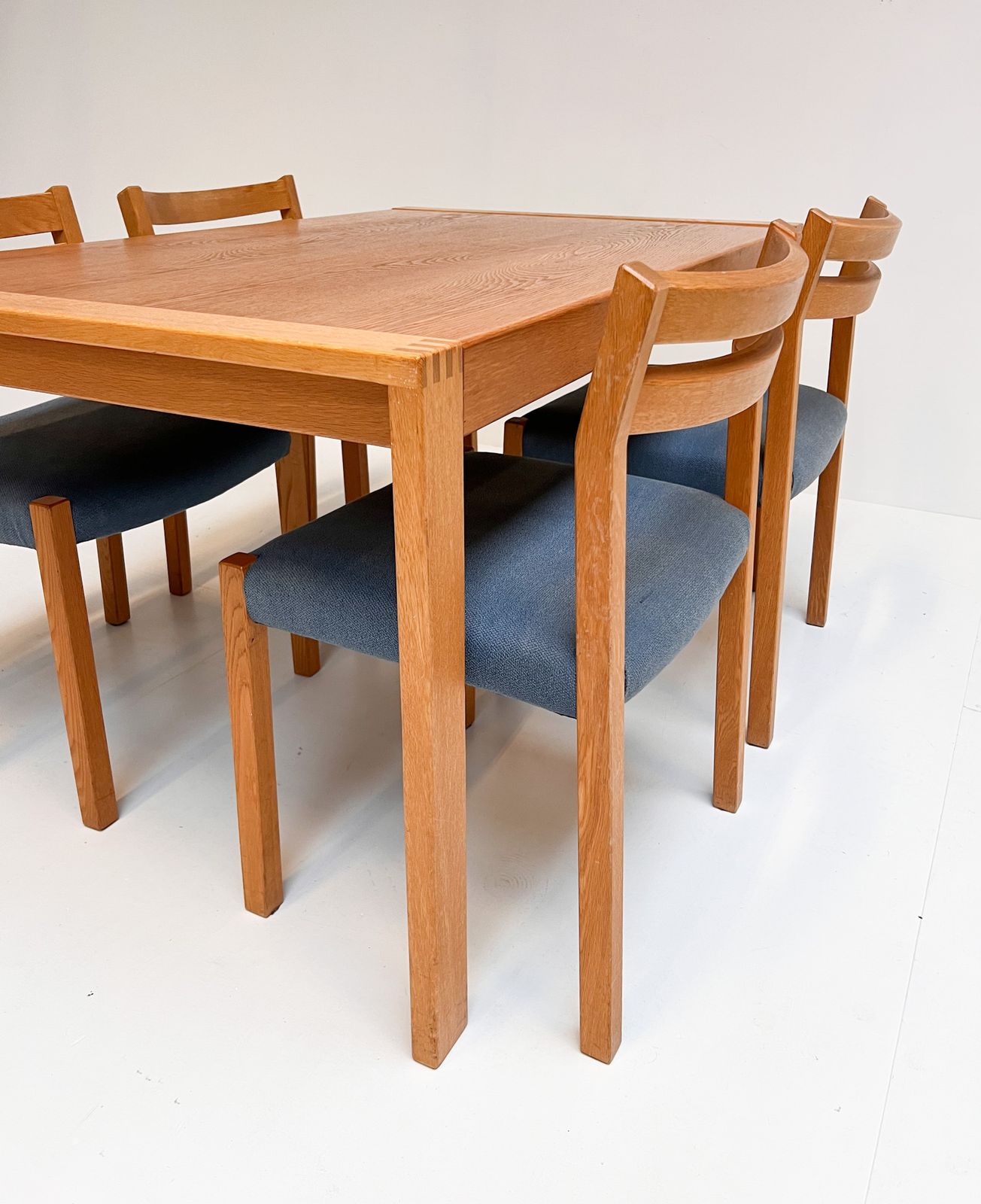 photo vinterior Set Of 4 Niels Otto Moller Chairs Model 84, 1960’s