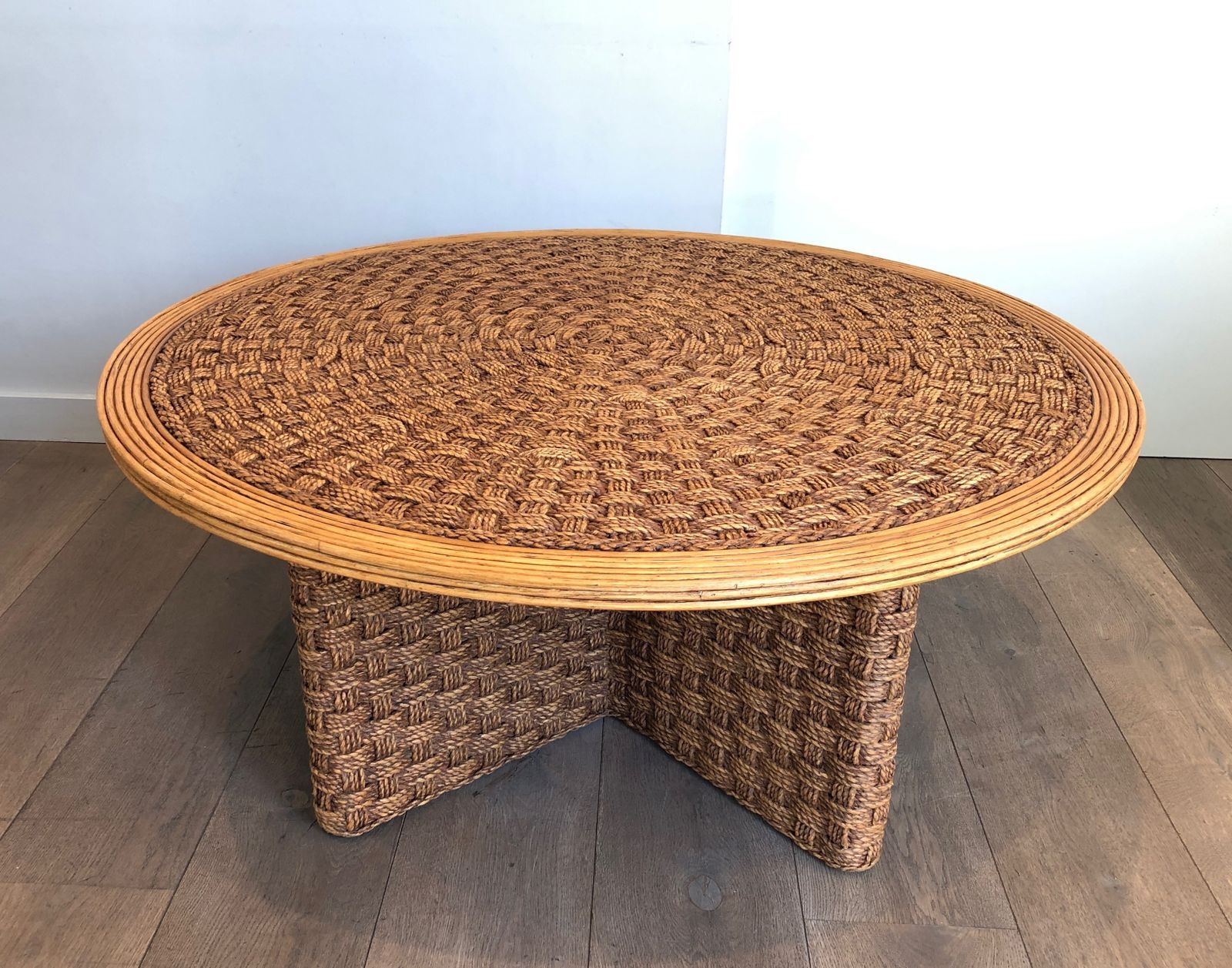 photo buy Pair Of Important Round Coffee Tables In Rope And Wood In The Taste Of Audoux Minet