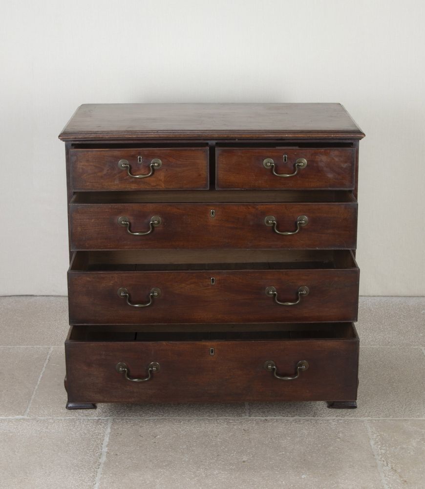 Late Georgian Mahogany Chest Of Drawers photo Furniture