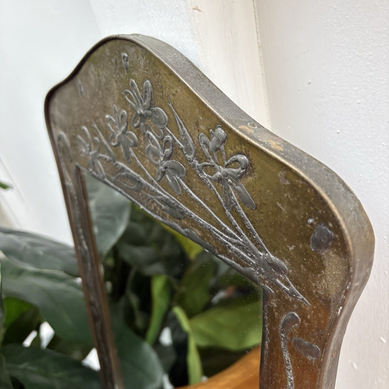 French Art Nouveau Hammered Brass Applied Floral Décoration Hall Wall Mirror photo Home Decor