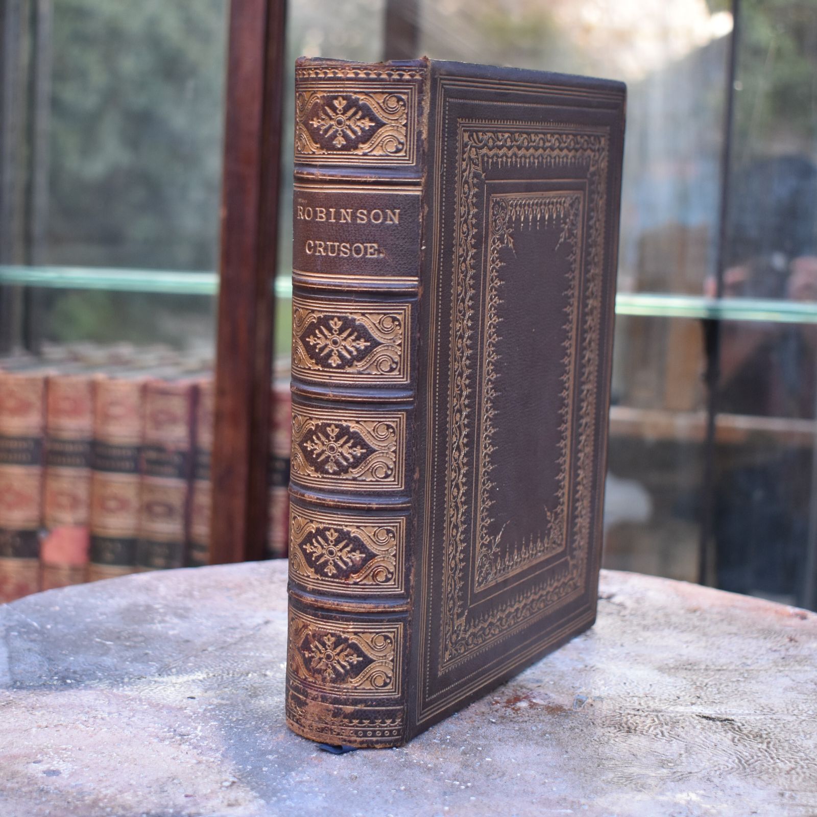 Antique 1864 Robinson Crusoe By Daniel Defoe Routledge London Fine Leather Book