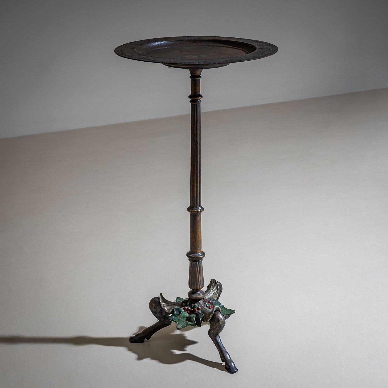 Wrought Iron Guéridon With Holly Decoration, 19th Century