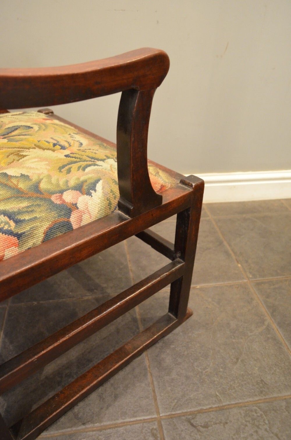 Lovely 18th Century Oak 'Westmoreland' Lawn Chair photo 1195.0