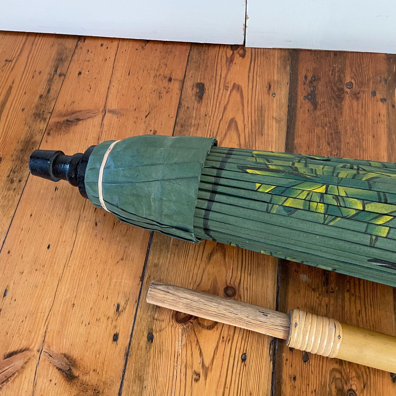 Japanese Hand Painted Parasol Large Garden Bamboo Umbrella Vintage Oriental Decor Asian Folk Art Display Pandas Green Display photo for sale