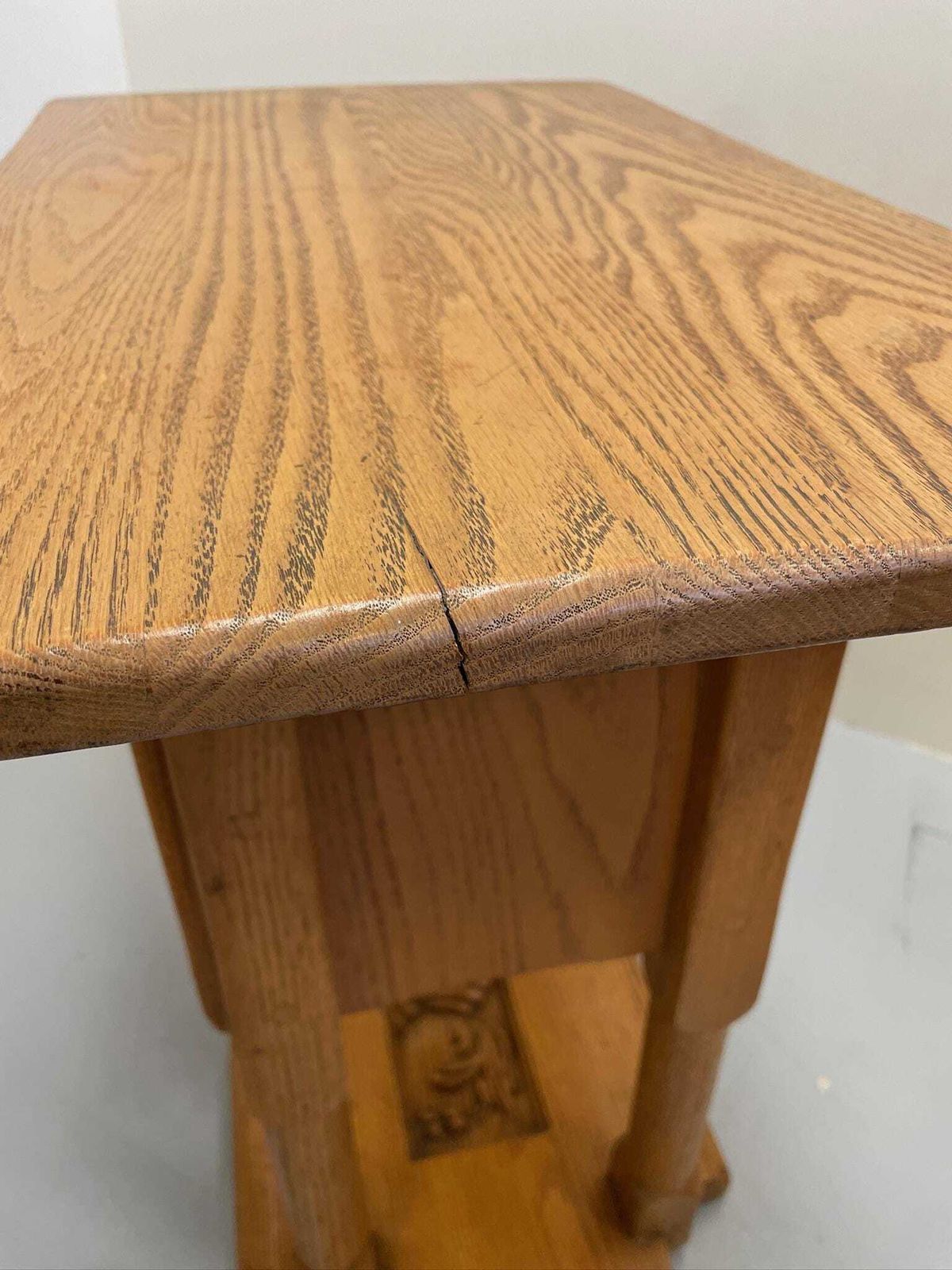 Vintage Jamestown Furniture British Oak Nightstand Or Side Table Arts Crafts Style photo vintage