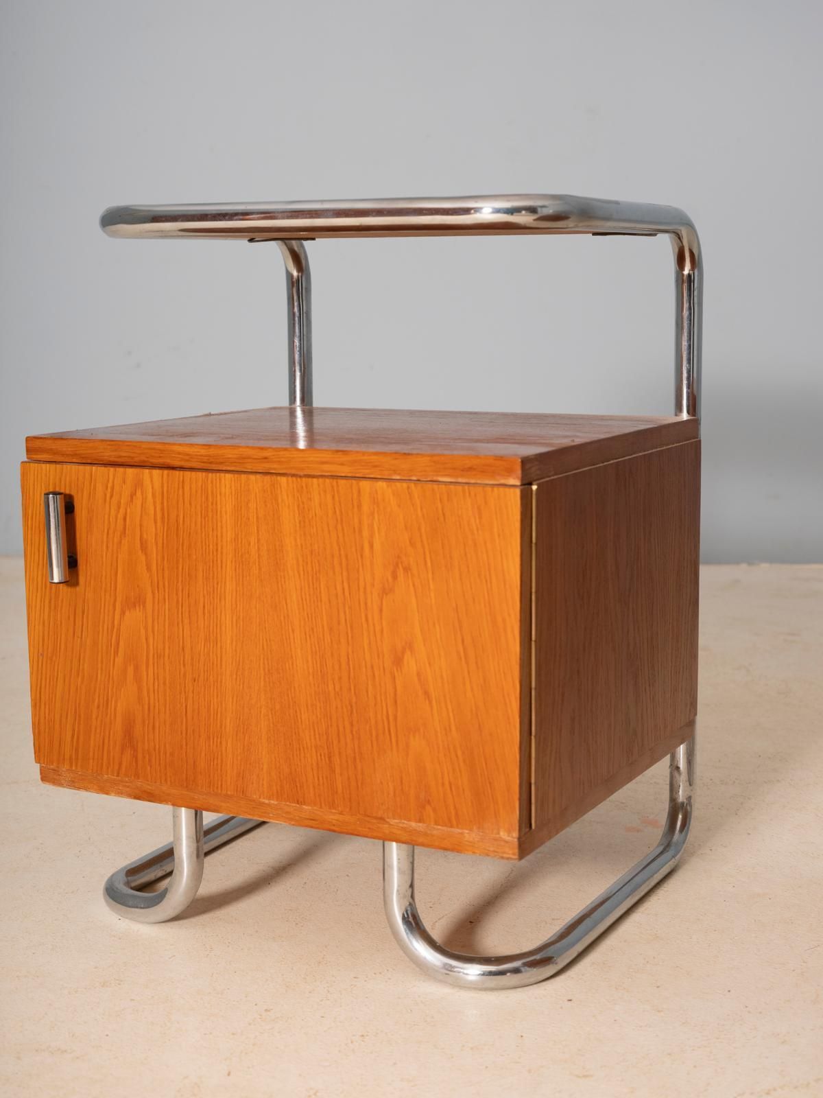 Paar Chromen Nachtkastjes, Vichr & Spol, Ca. Jaren 1950, Tsjecho Slowakije – £1.107,00 photo for sale